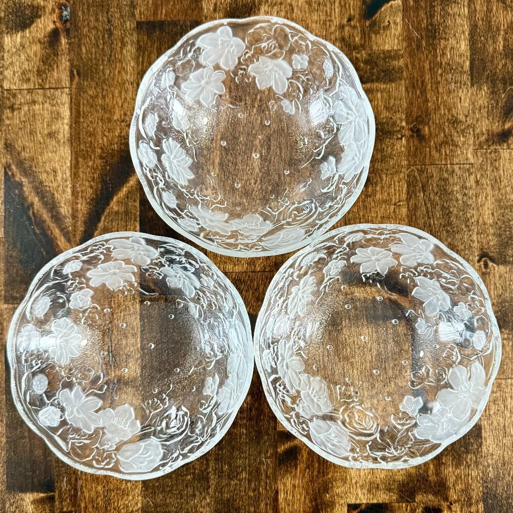 VINTAGE PAR Set of 3 Salad Bowls Etched/Frosted Glass